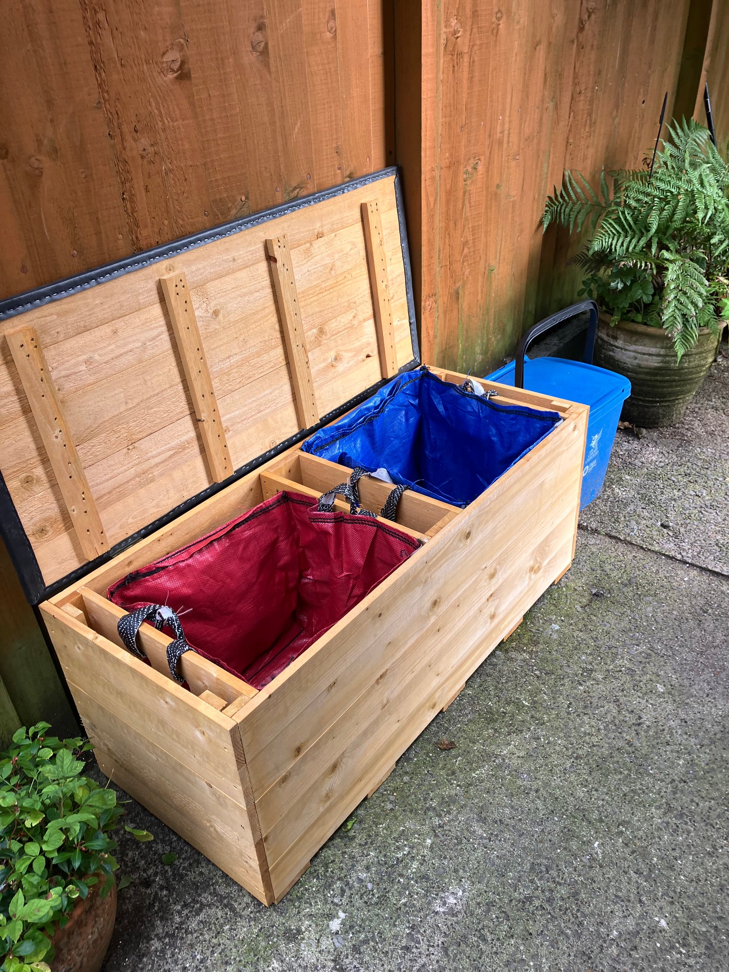 Solid Recycling Bag Storage Bench with Waterproof Lid ...Flat Packed